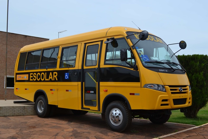 Cruzaltense recebe ônibus escolar do Governo Federal